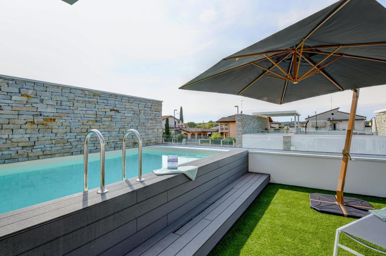 Villette Dolci Luxury Homes ペスキエーラ・デル・ガルダ エクステリア 写真