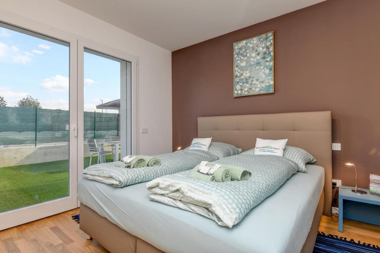 Villette Dolci Luxury Homes ペスキエーラ・デル・ガルダ エクステリア 写真
