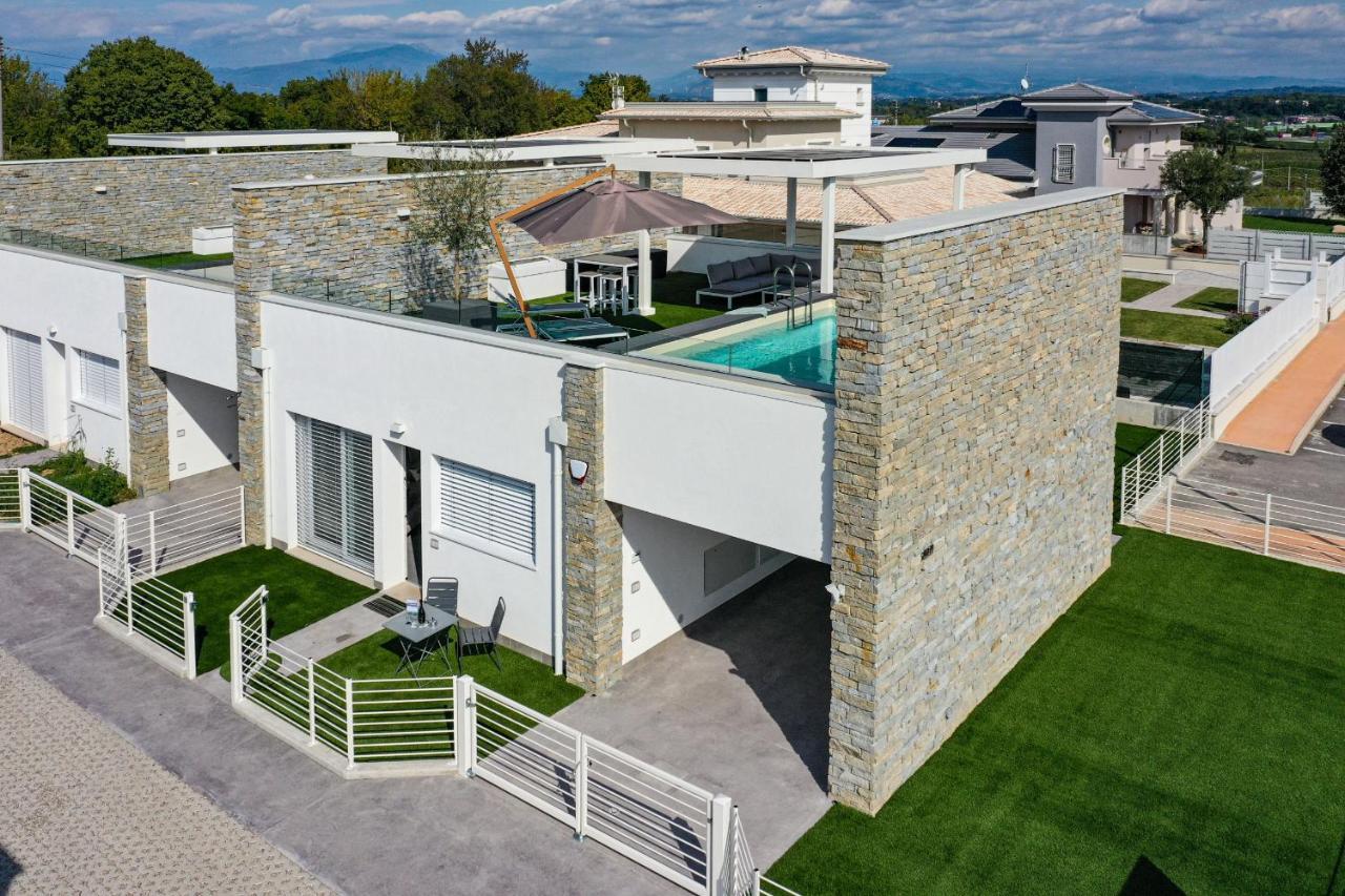 Villette Dolci Luxury Homes ペスキエーラ・デル・ガルダ エクステリア 写真