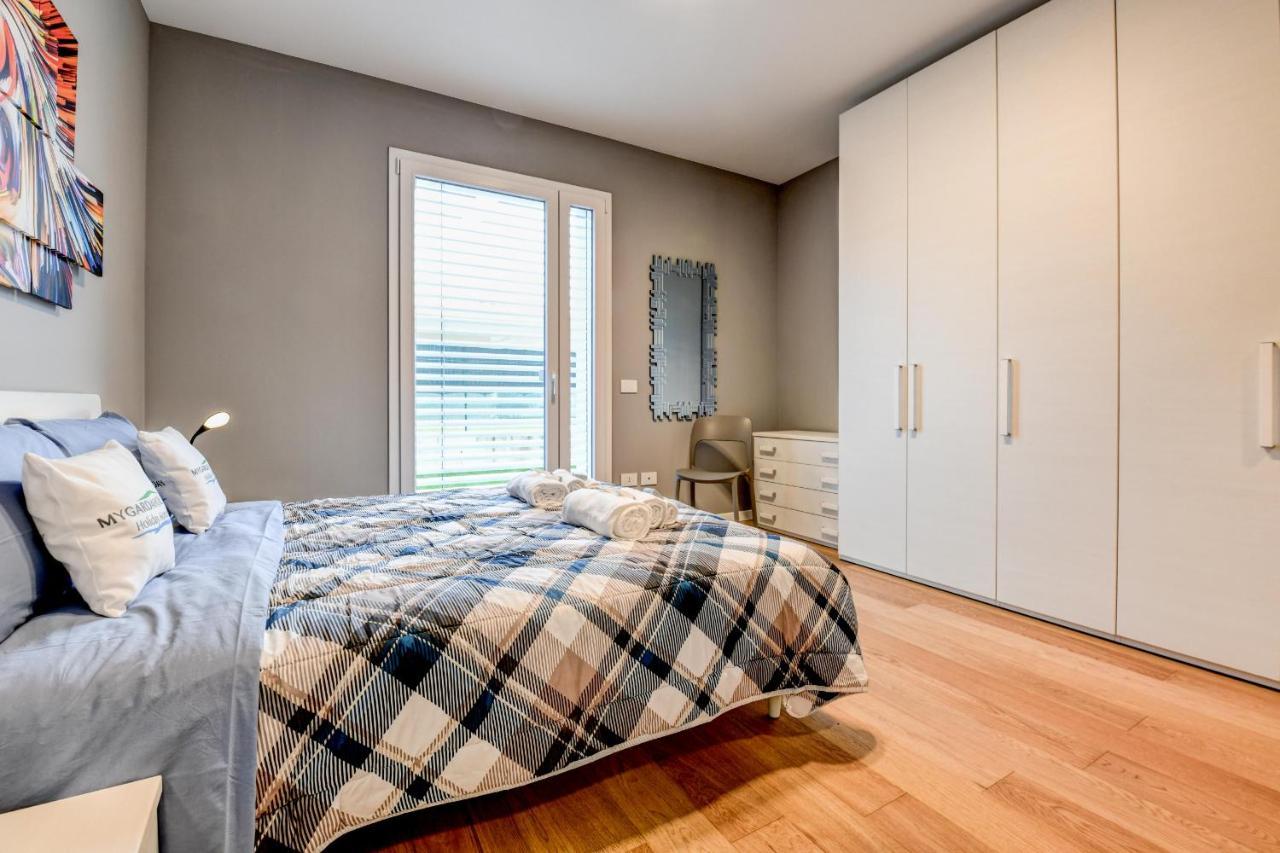 Villette Dolci Luxury Homes ペスキエーラ・デル・ガルダ エクステリア 写真